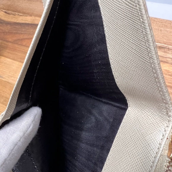 Vintage Authentic Prada Bi-fold Tessuto Gold Zip Wallet Made In Italy - Picture 8 of 13